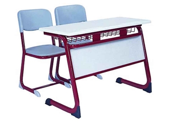 İki öğrencinin kullanımı için 