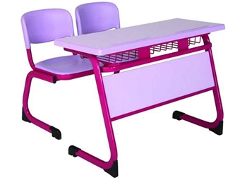 İki öğrencinin kullanımı için 