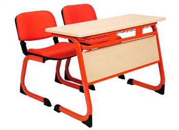 İki öğrencinin kullanımı için 