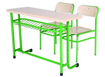 İki öğrencinin kullanımı için 